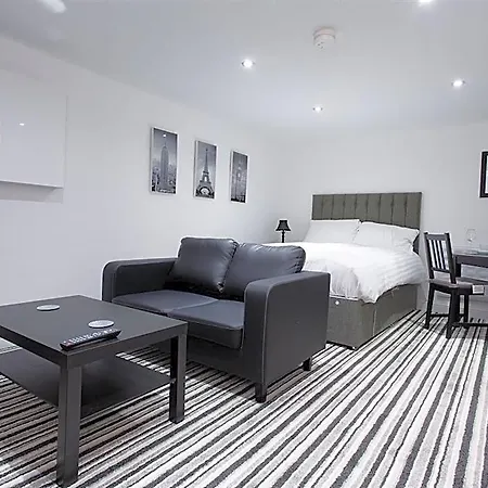 Shaftesbury 3*